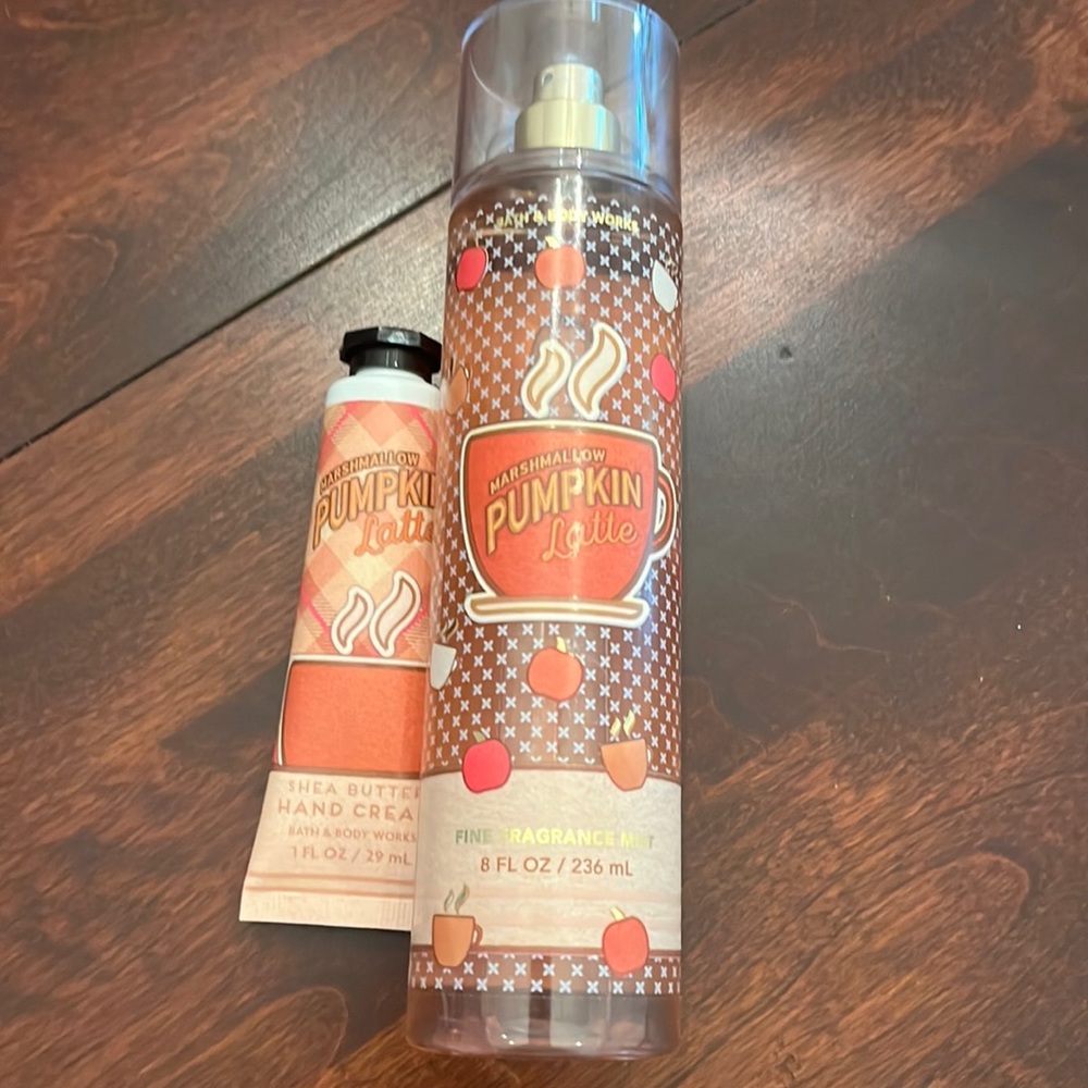 Bundle of bath and Bodyworks pumpkin latte. NWT